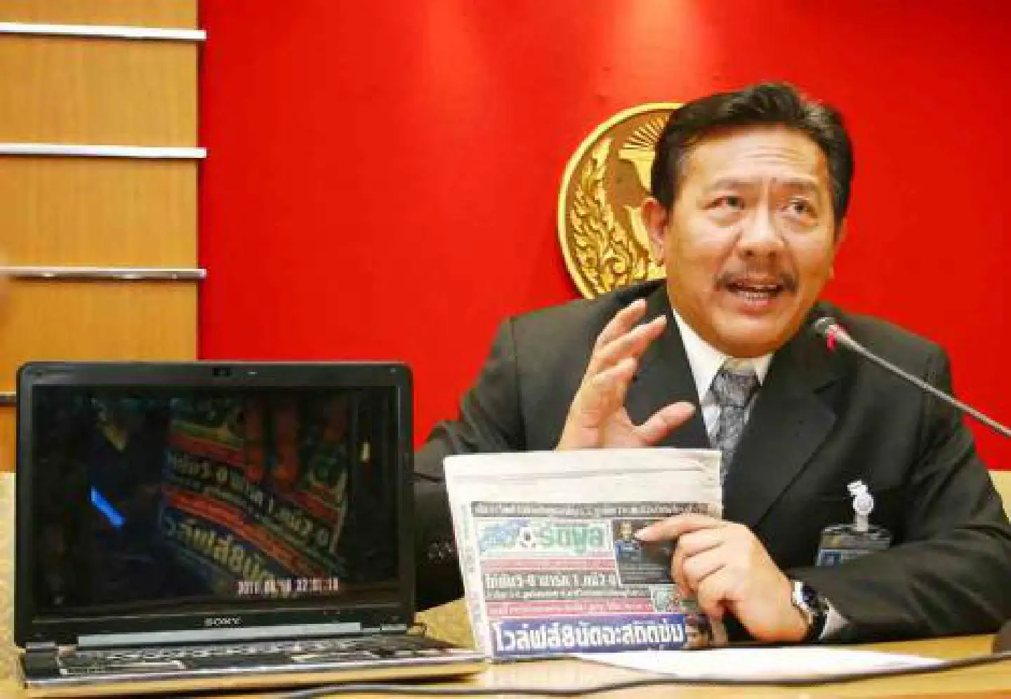 Court seizes Bt3.4m from Chuwit over prostitution ring Court seizes Bt3.4m from Chuwit over prostitution ring