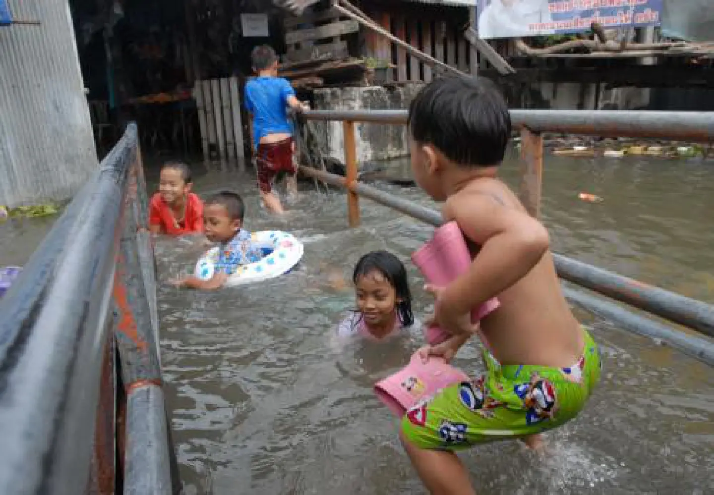 Major dams over capacity Major dams over capacity