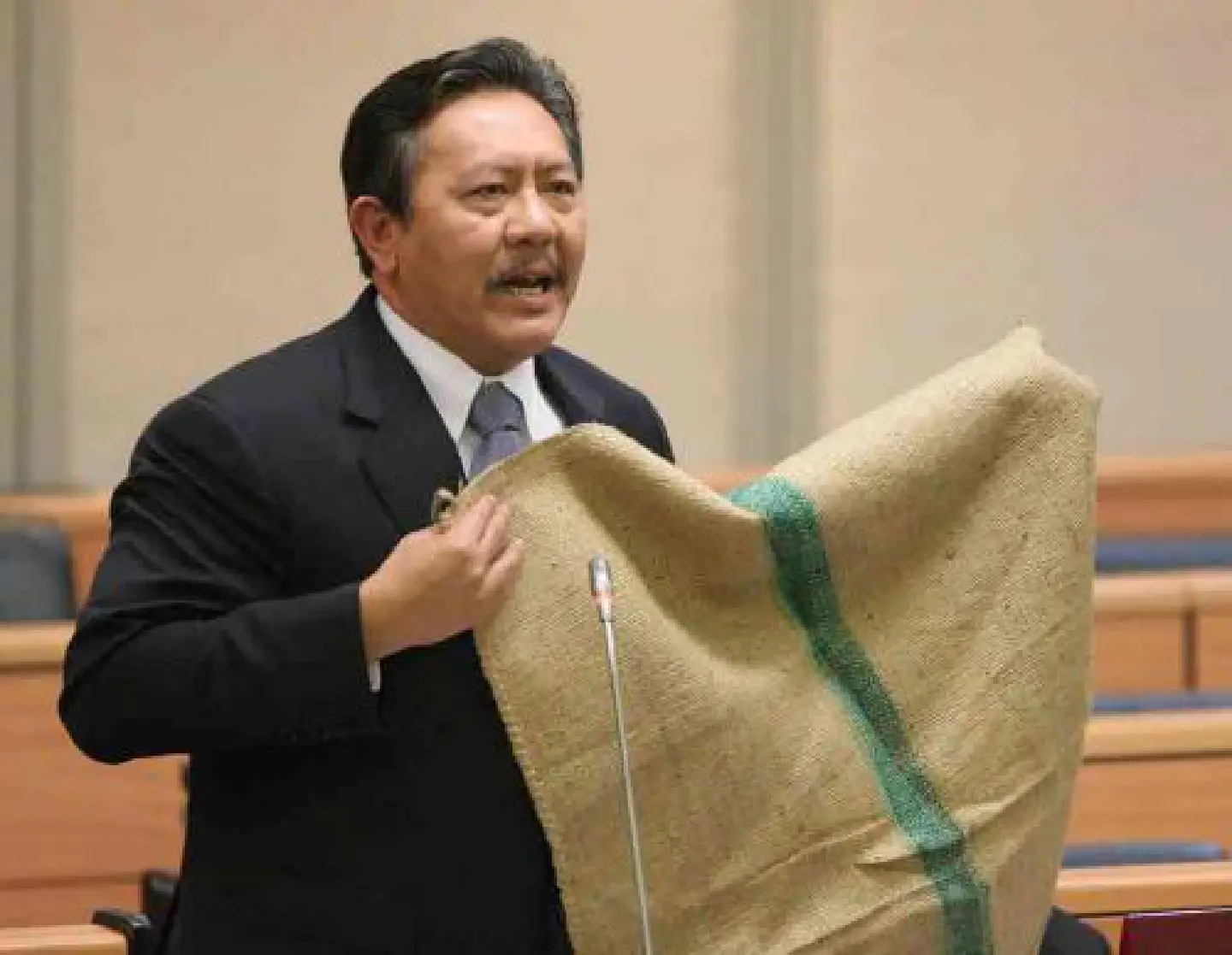 Chuwit's video nails paddy, gas smugglers Chuwit's video nails paddy, gas smugglers