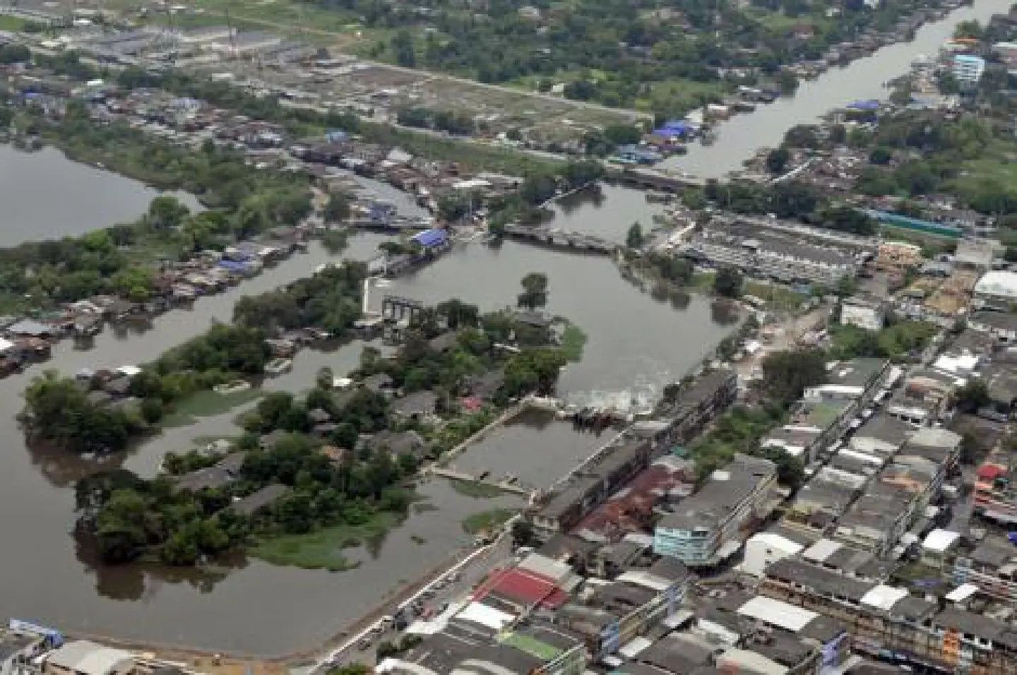 Pathum Thani and Ayutthaya focusing on recovery efforts Pathum Thani and Ayutthaya focusing on recovery efforts