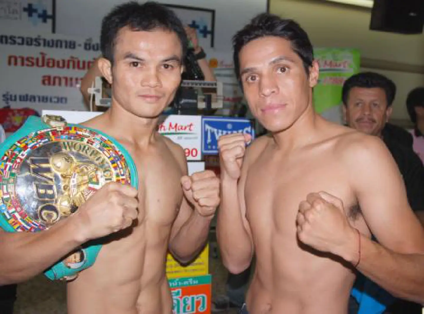 Pongsaklek hopes to put down Mexican Sosa Pongsaklek hopes to put down Mexican Sosa