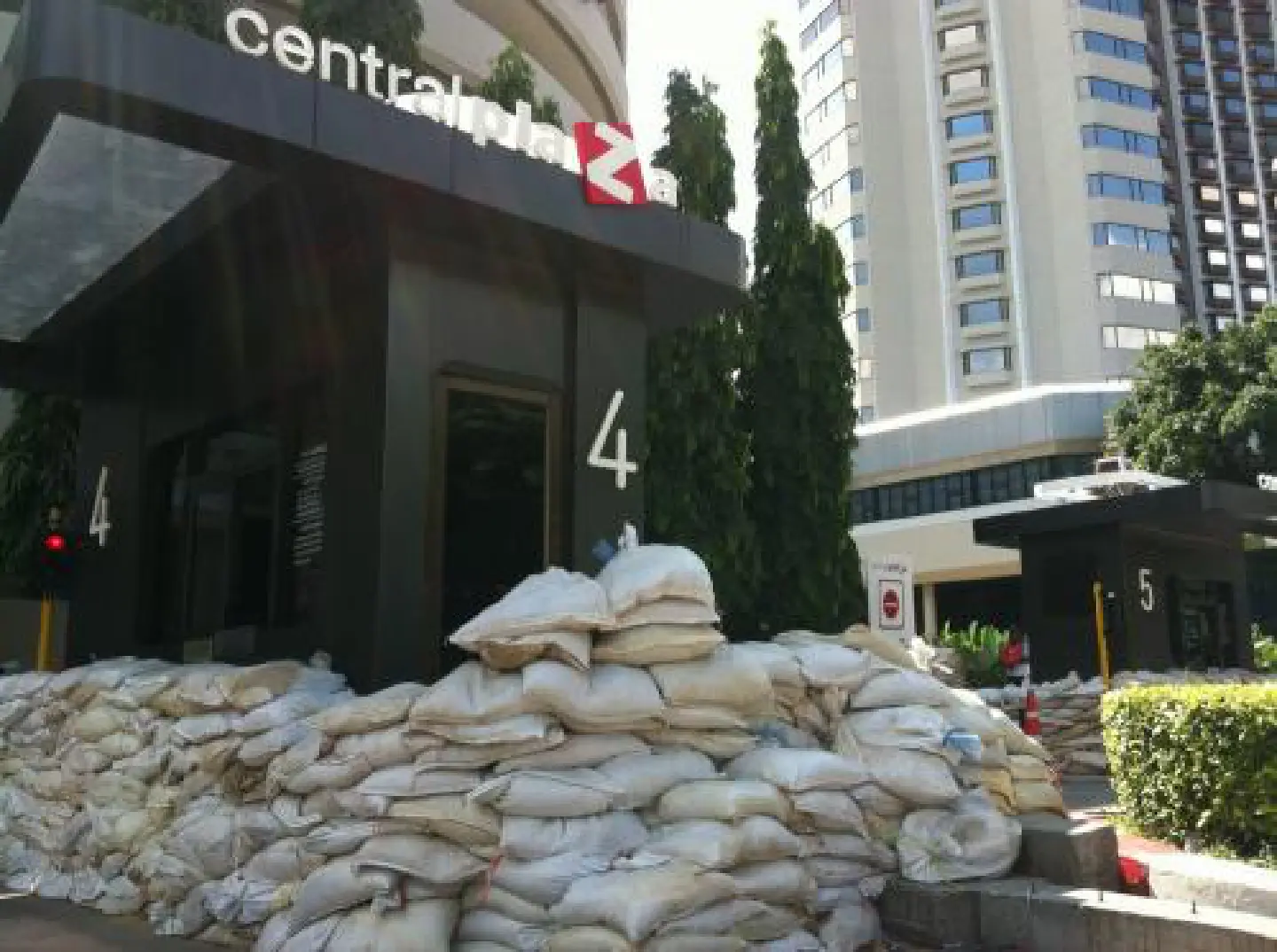 Luxury hotels well prepared for impending floods Luxury hotels well prepared for impending floods