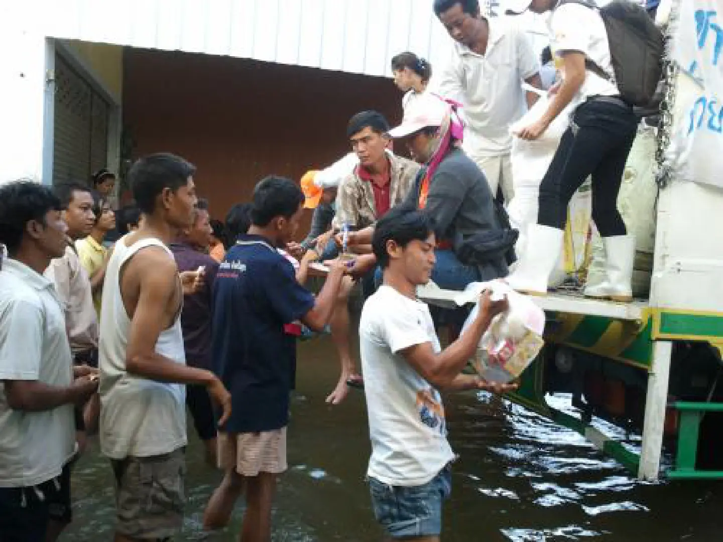 Migrant workers desperate for any assistance Migrant workers desperate for any assistance