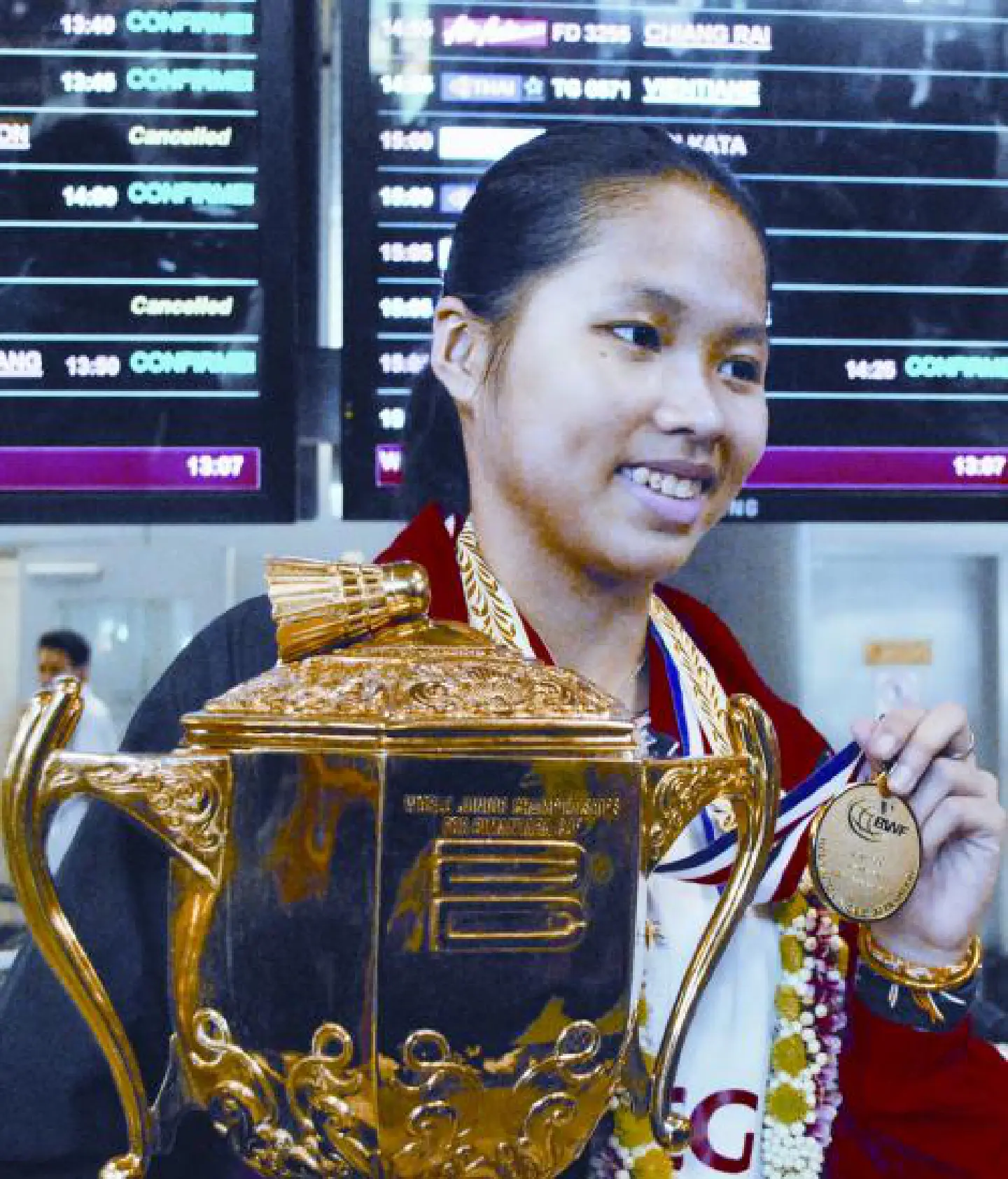 Ratchanok clinches world title hat-trick