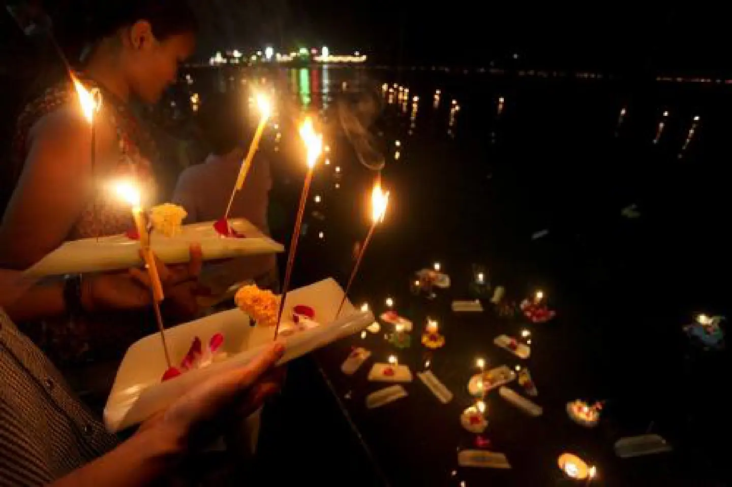 TAT-sponsored Loy Krathong in 4 venues TAT-sponsored Loy Krathong in 4 venues