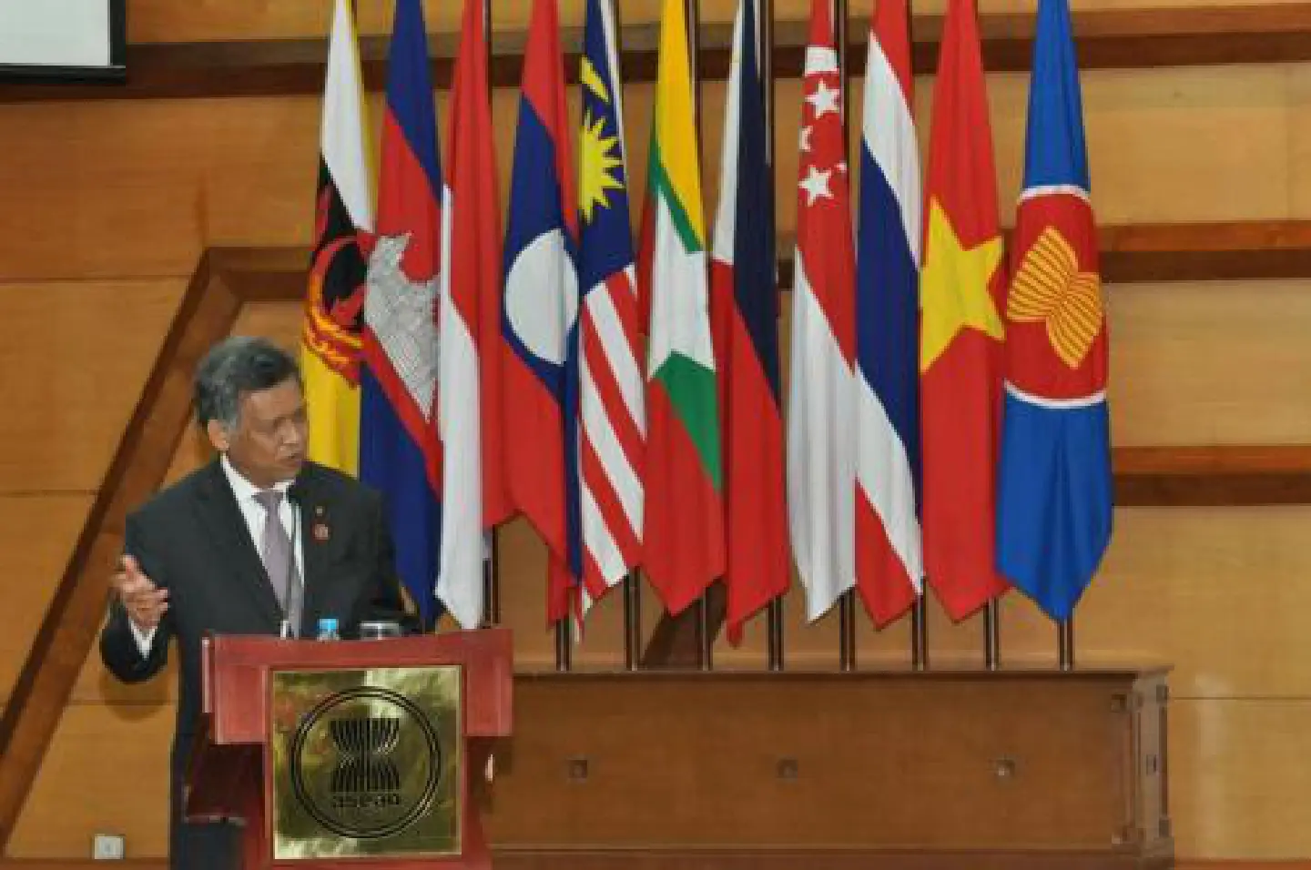 Regional natural disasters forum kicked off Regional natural disasters forum kicked off
