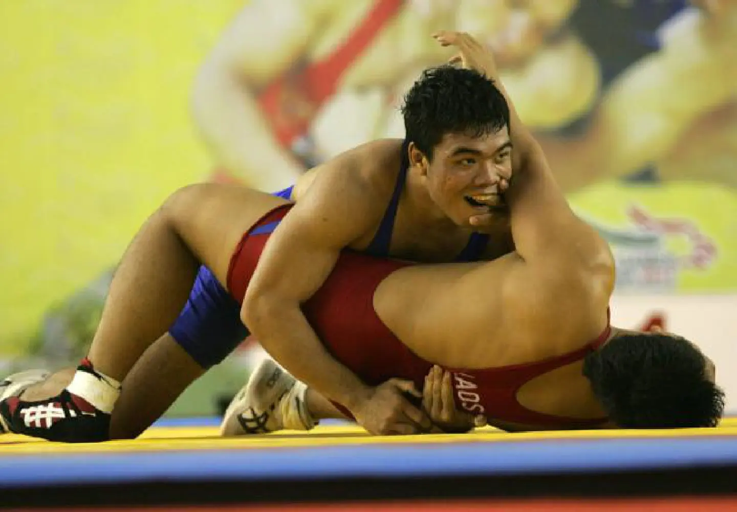 Super Natthanan storms to fifth gold