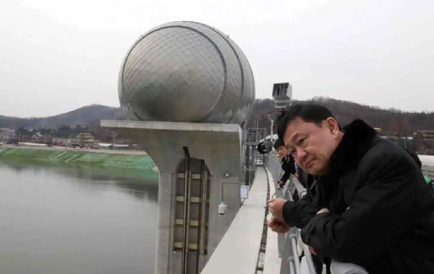Thaksin visiting Seoul to observe anti-flood projects Thaksin visiting Seoul to observe anti-flood projects