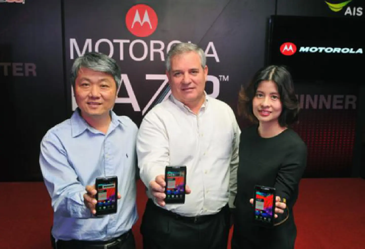 Motorola mobility reveals Motorola RAZR in Thailand
