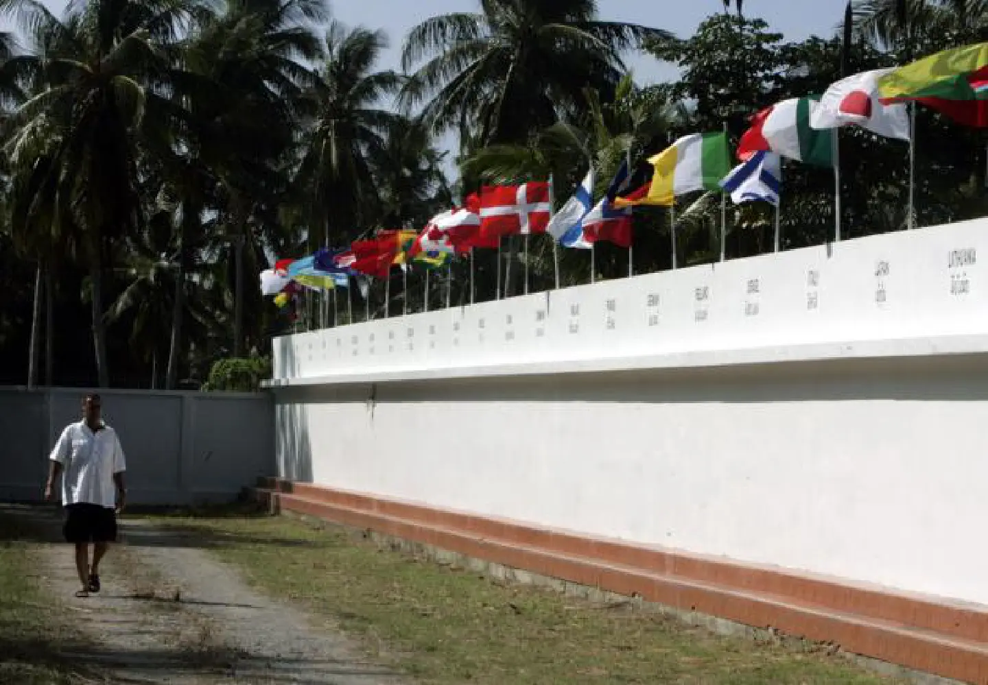 Fatalities in 2004 tsunami remembered