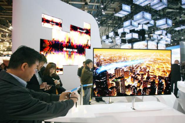 SAMSUNG ELECTRONICS HONORED WITH 30 CES 2012 INNOVATION AWARDS