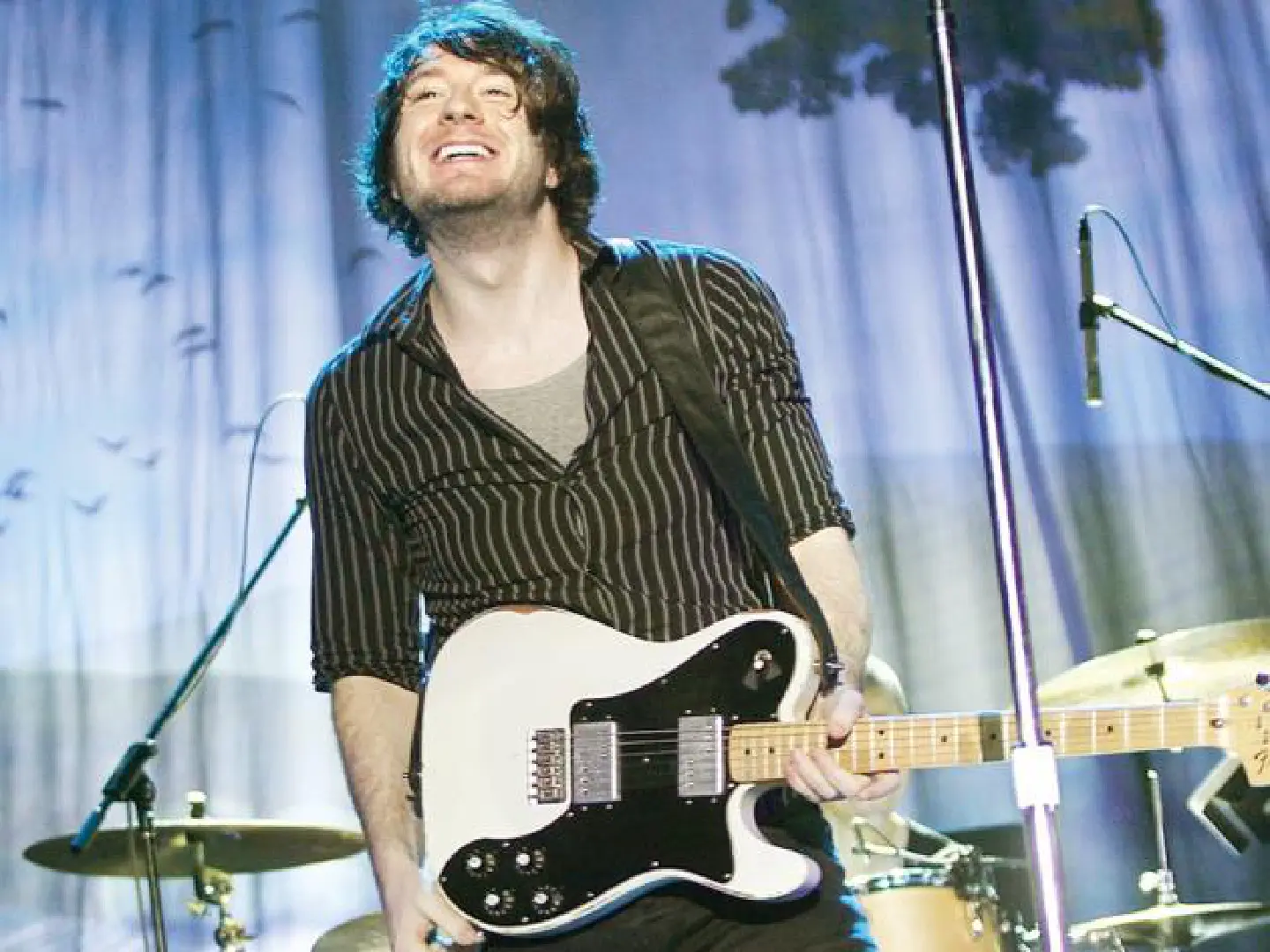 Owl City swoops in to conquer Owl City swoops in to conquer