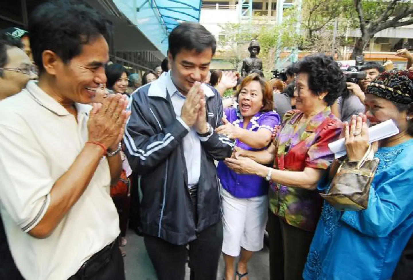 Garden parties won't mend political fences, says Abhisit Garden parties won't mend political fences, says Abhisit