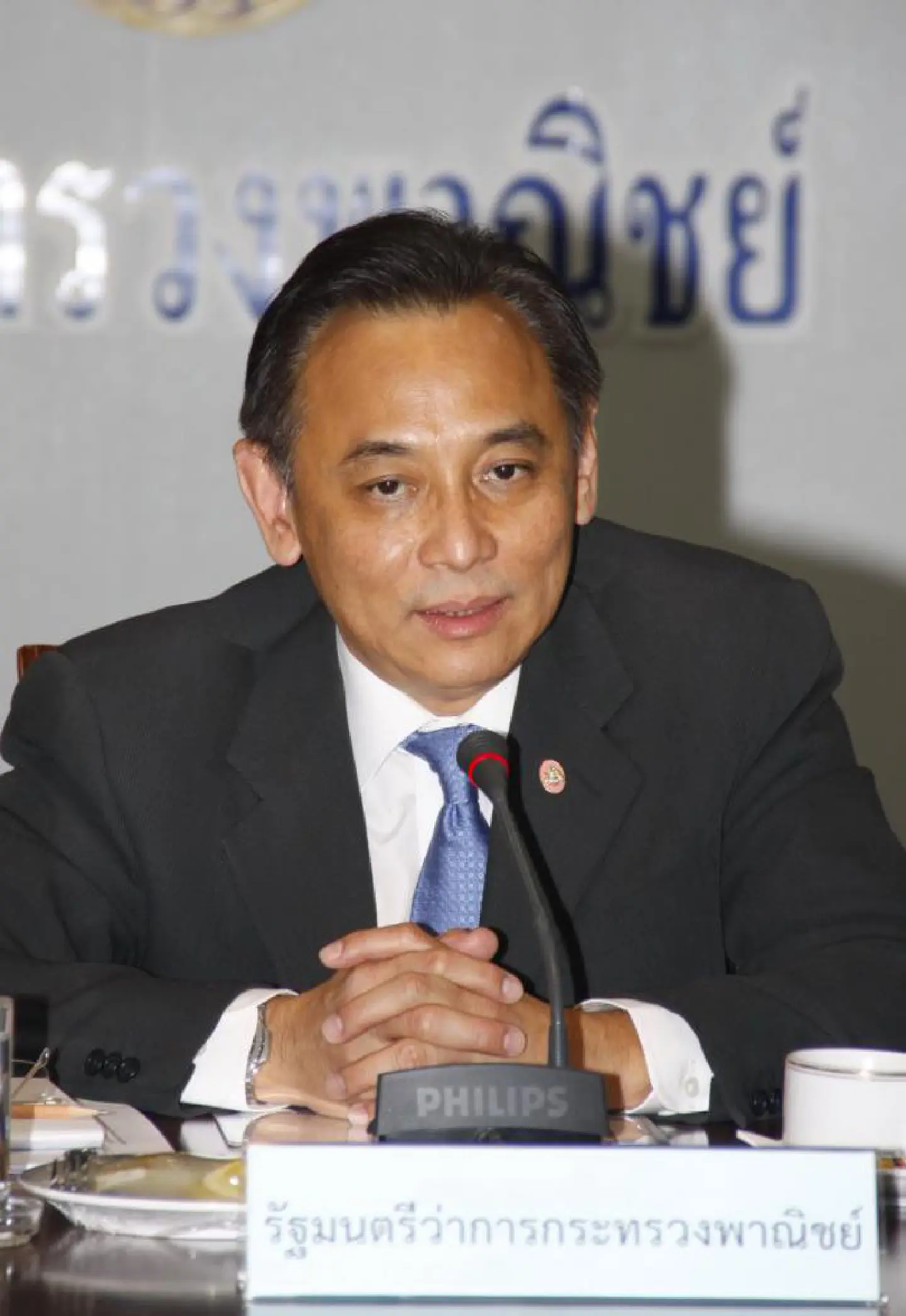 Thailand, Laos pledge to double trade Thailand, Laos pledge to double trade