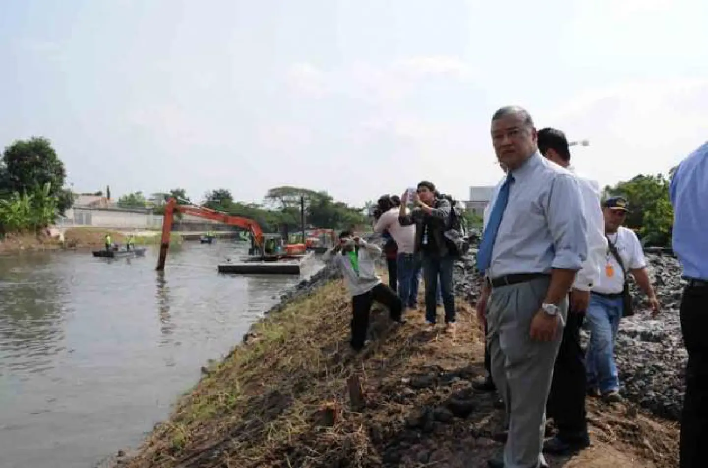 HM grants audience to PM, water panel experts HM grants audience to PM, water panel experts