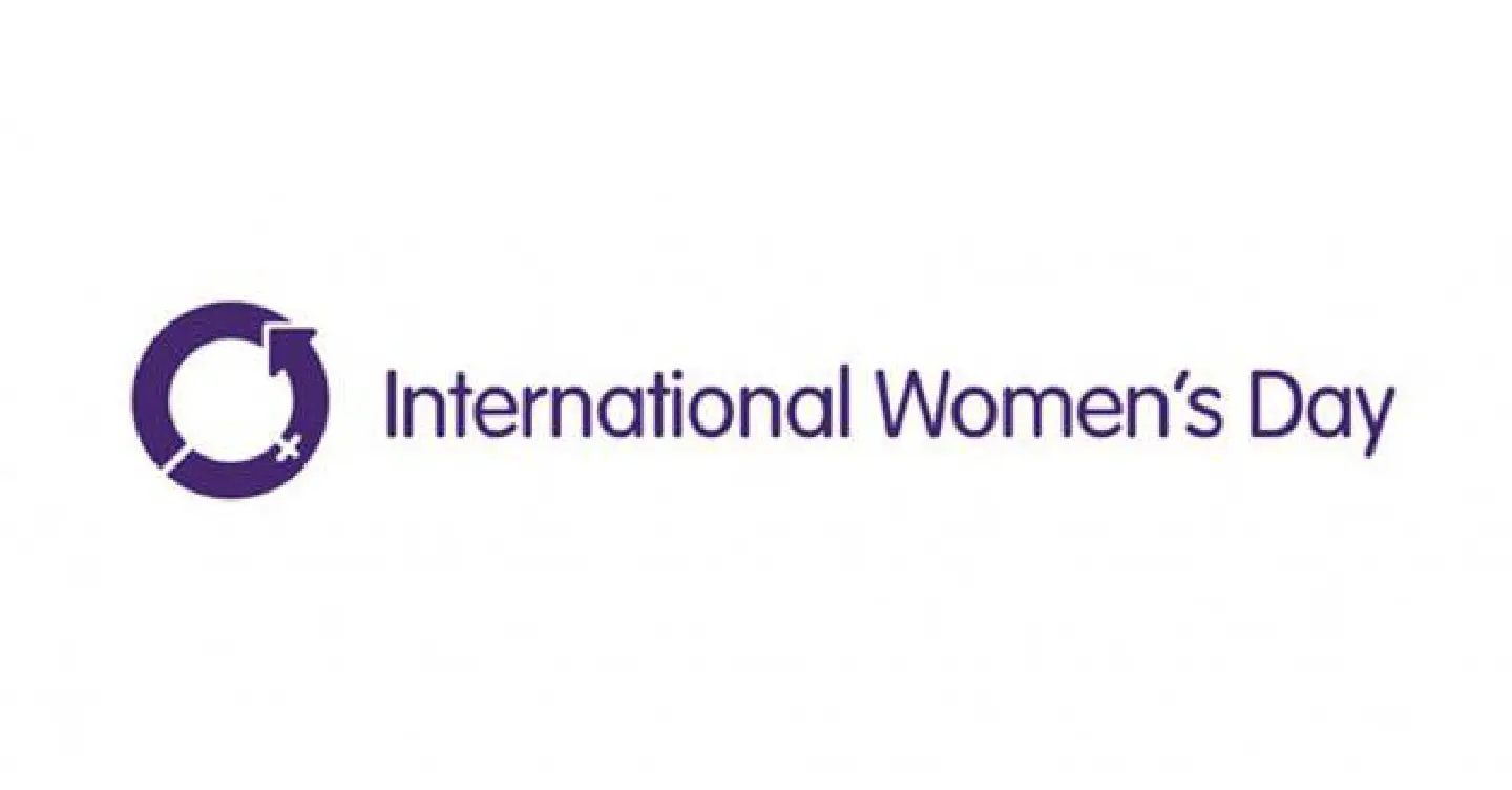 Pheu Thai, Democrats take different paths in wooing women voters Pheu Thai, Democrats take different paths in wooing women voters