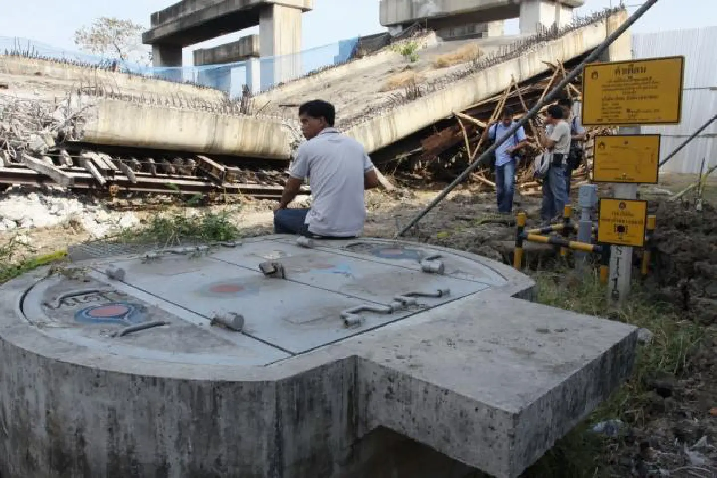 Collapsed platform brings abandoned Hopewell back in public eye Collapsed platform brings abandoned Hopewell back in public eye