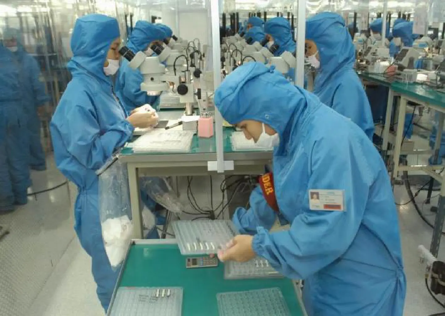 42 companies challenge Govt's wage policy 42 companies challenge Govt's wage policy