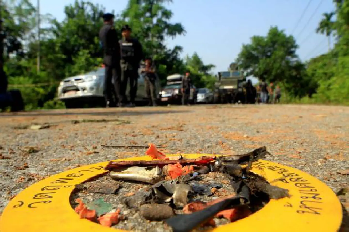 Grenade launcher fired at home of Narathiwat MP Grenade launcher fired at home of Narathiwat MP