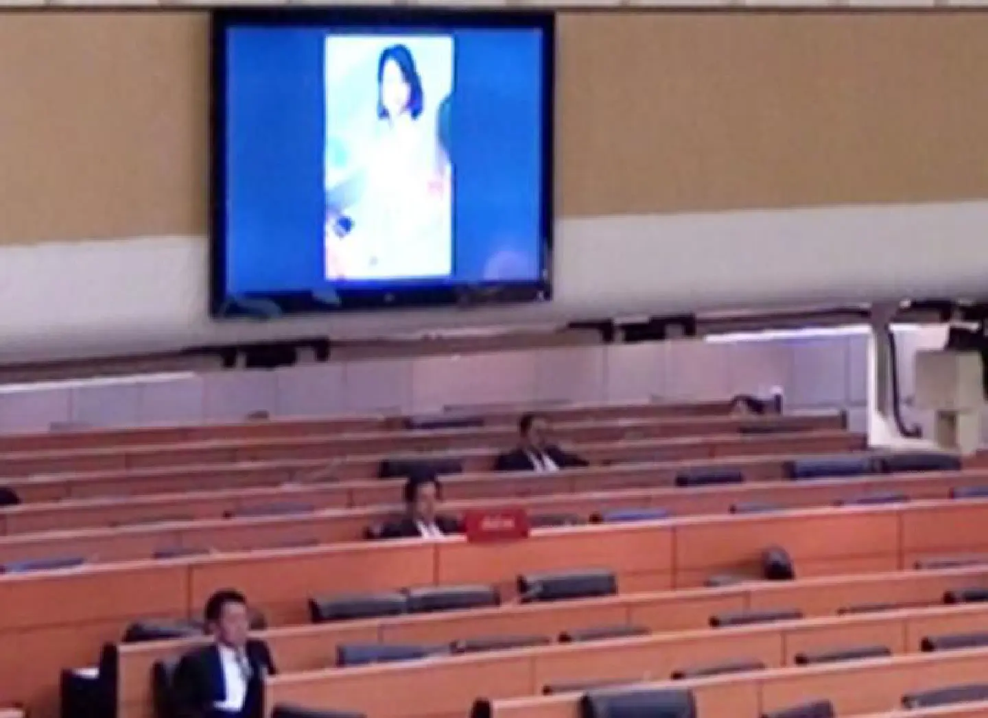 Porn picture appears during session Porn picture appears during session