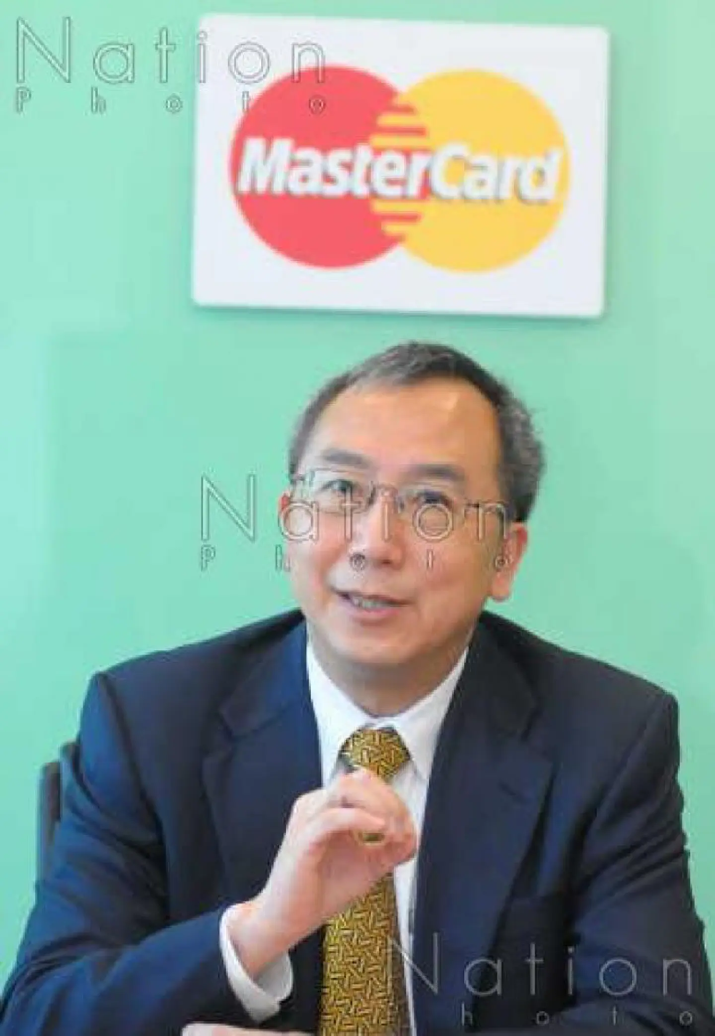MasterCard expects smart phones to ease bill payment MasterCard expects smart phones to ease bill payment
