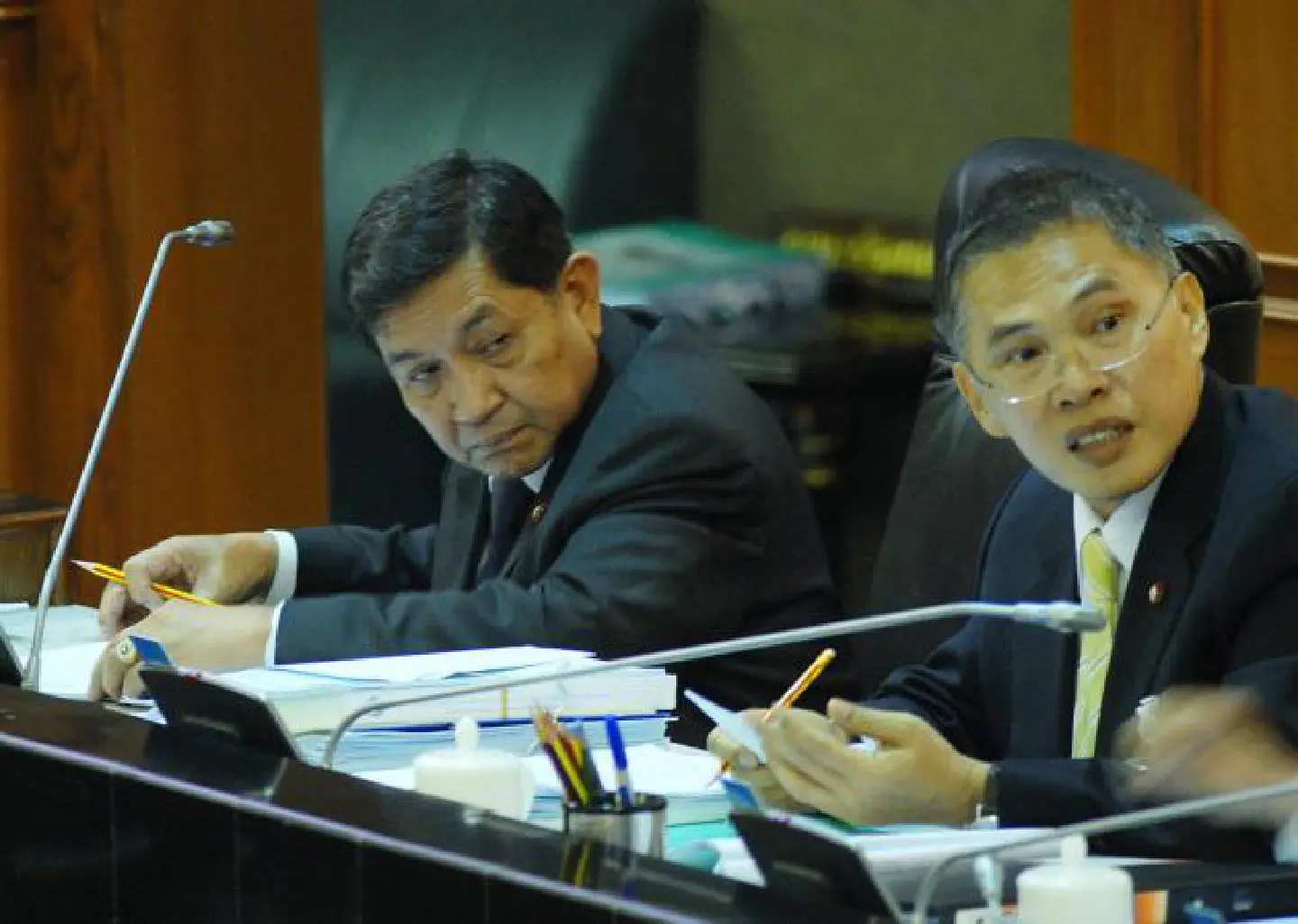 Pheu Thai faces hard decision on unity bill Pheu Thai faces hard decision on unity bill