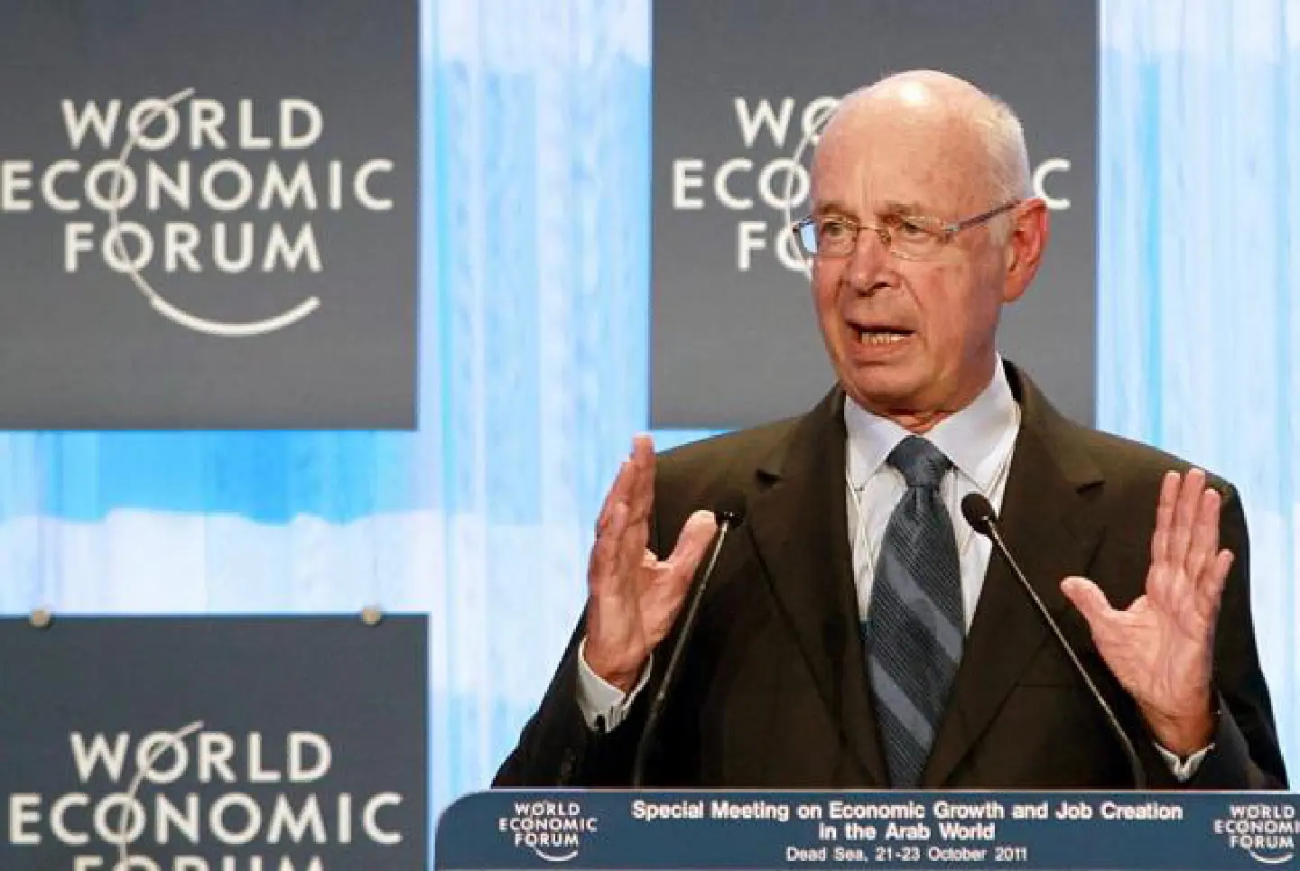WEF founder conferred distinction in BKK WEF founder conferred distinction in BKK