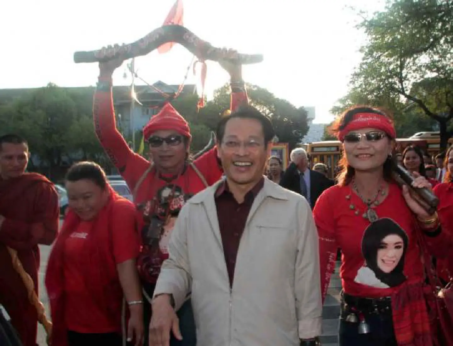 Suchart to sue Bodindecha protesters Suchart to sue Bodindecha protesters