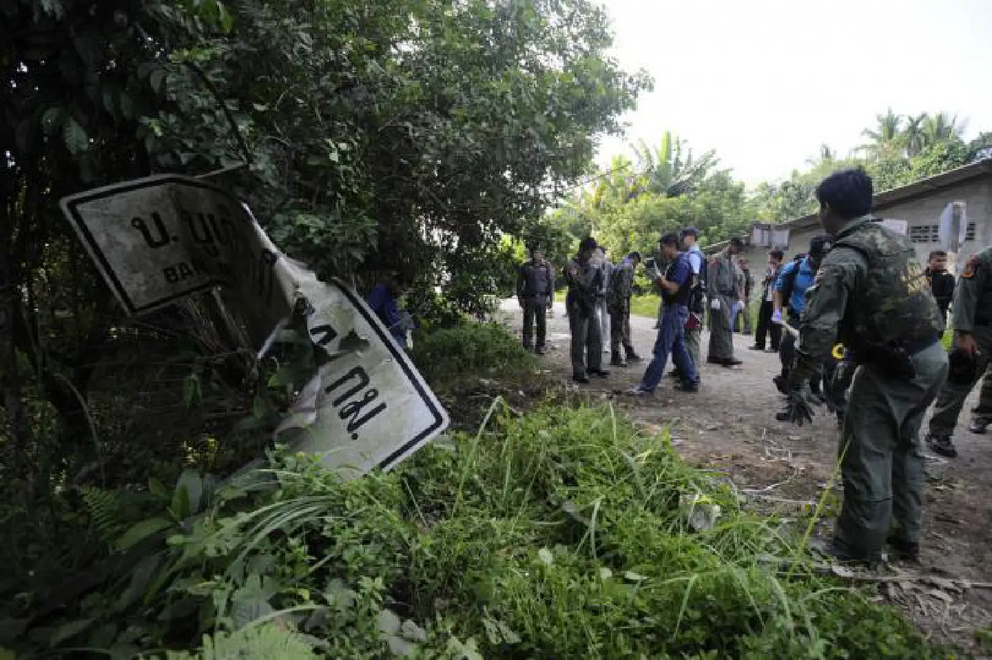 Four wounded in Narathiwat blast Four wounded in Narathiwat blast