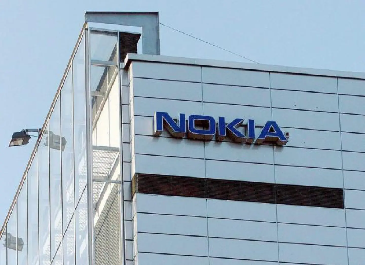 Nokia to cut 10,000 jobs by end of 2013 Nokia to cut 10,000 jobs by end of 2013