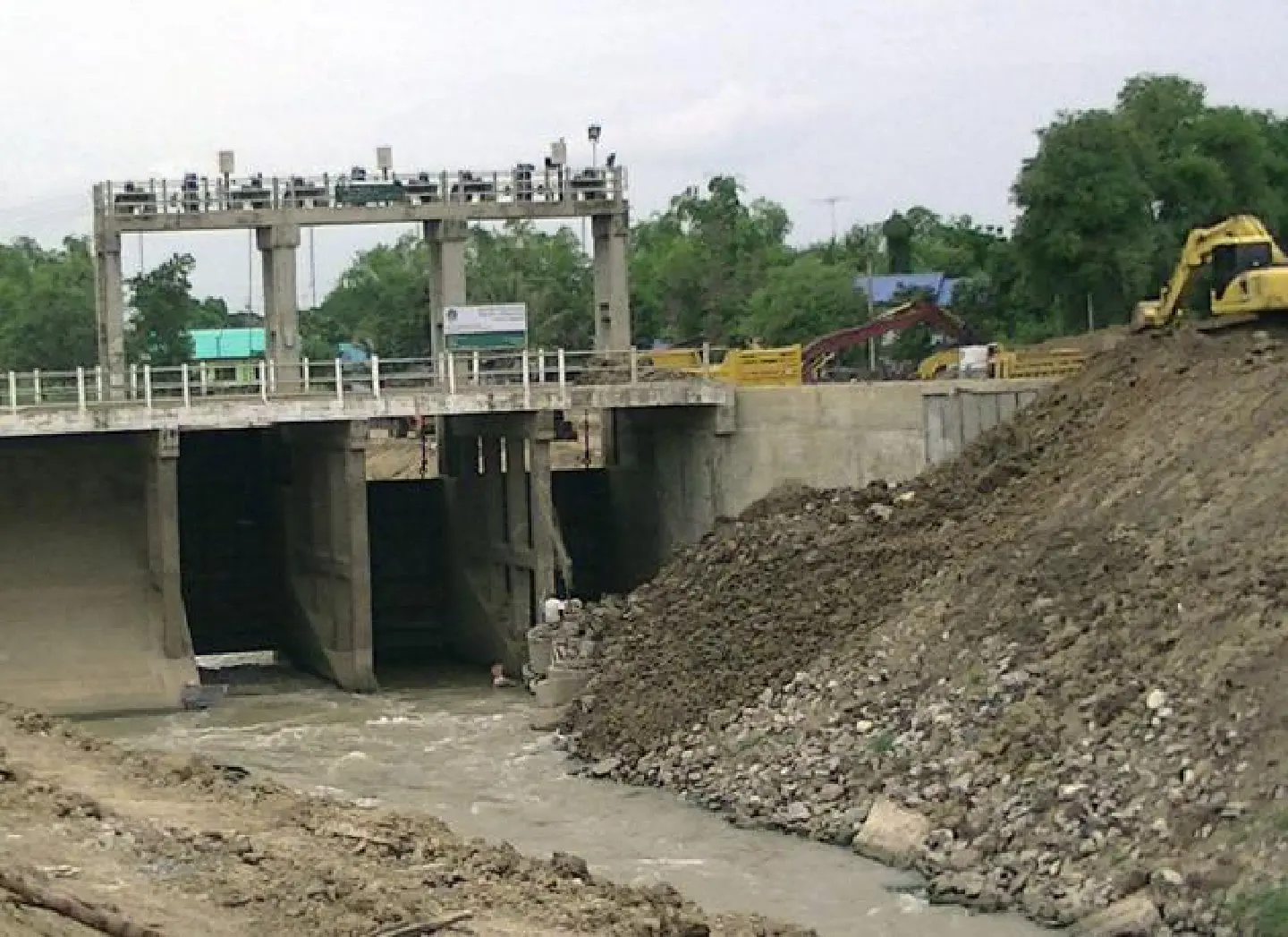 Ayutthaya 'will be sumberged again' Ayutthaya 'will be sumberged again'