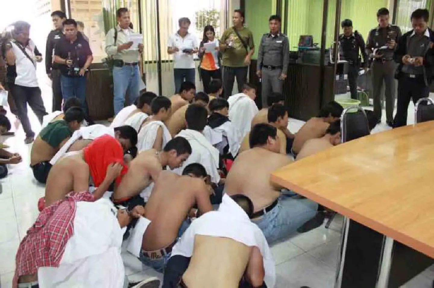 Army to turn violent students into 'gentlemen' Army to turn violent students into 'gentlemen'