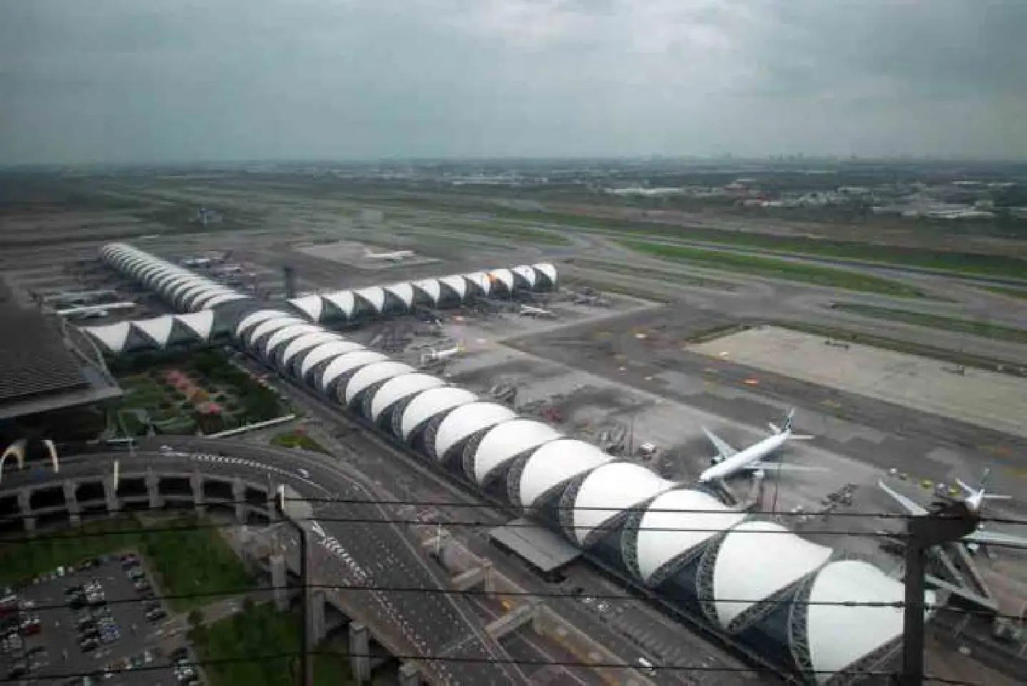 Suvarnabhumi's 'uninterruptible' power supply disrupted Suvarnabhumi's 'uninterruptible' power supply disrupted