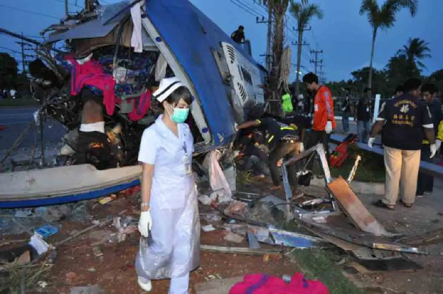 Death toll of Surat Thani bus crash rises to 11 Death toll of Surat Thani bus crash rises to 11
