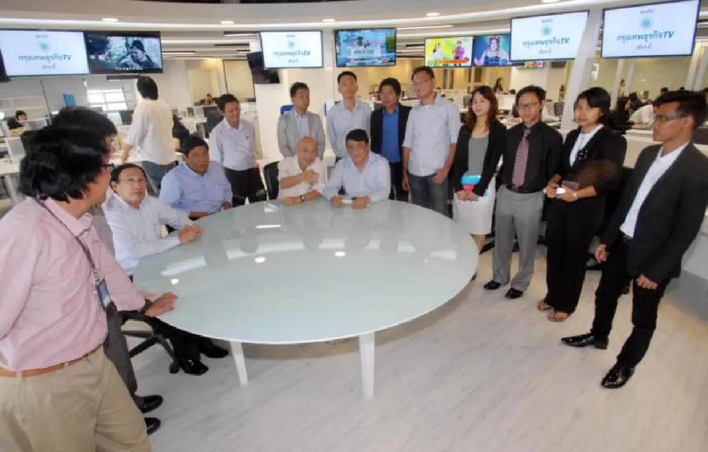 NMG and Myanmar journalists discuss media joint venture NMG and Myanmar journalists discuss media joint venture