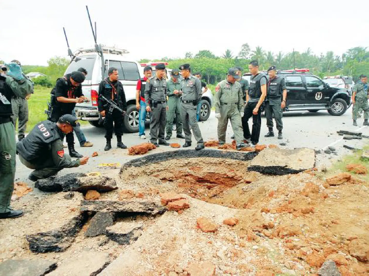 Soldier killed, 3 hurt in Narathiwat Soldier killed, 3 hurt in Narathiwat