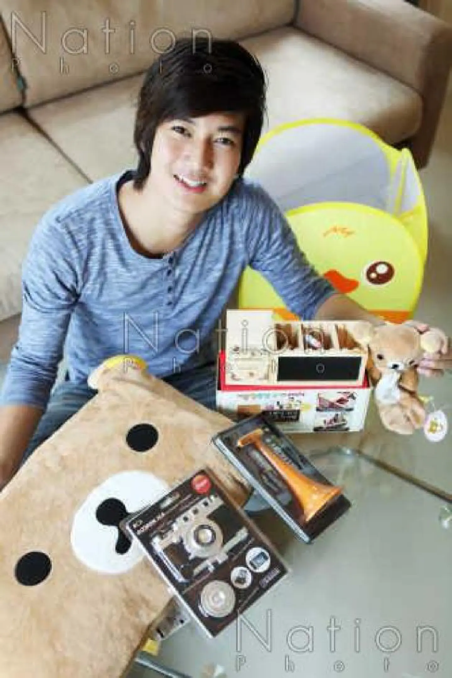 Boy-band member Thana's online gadget-business flourishing Boy-band member Thana's online gadget-business flourishing