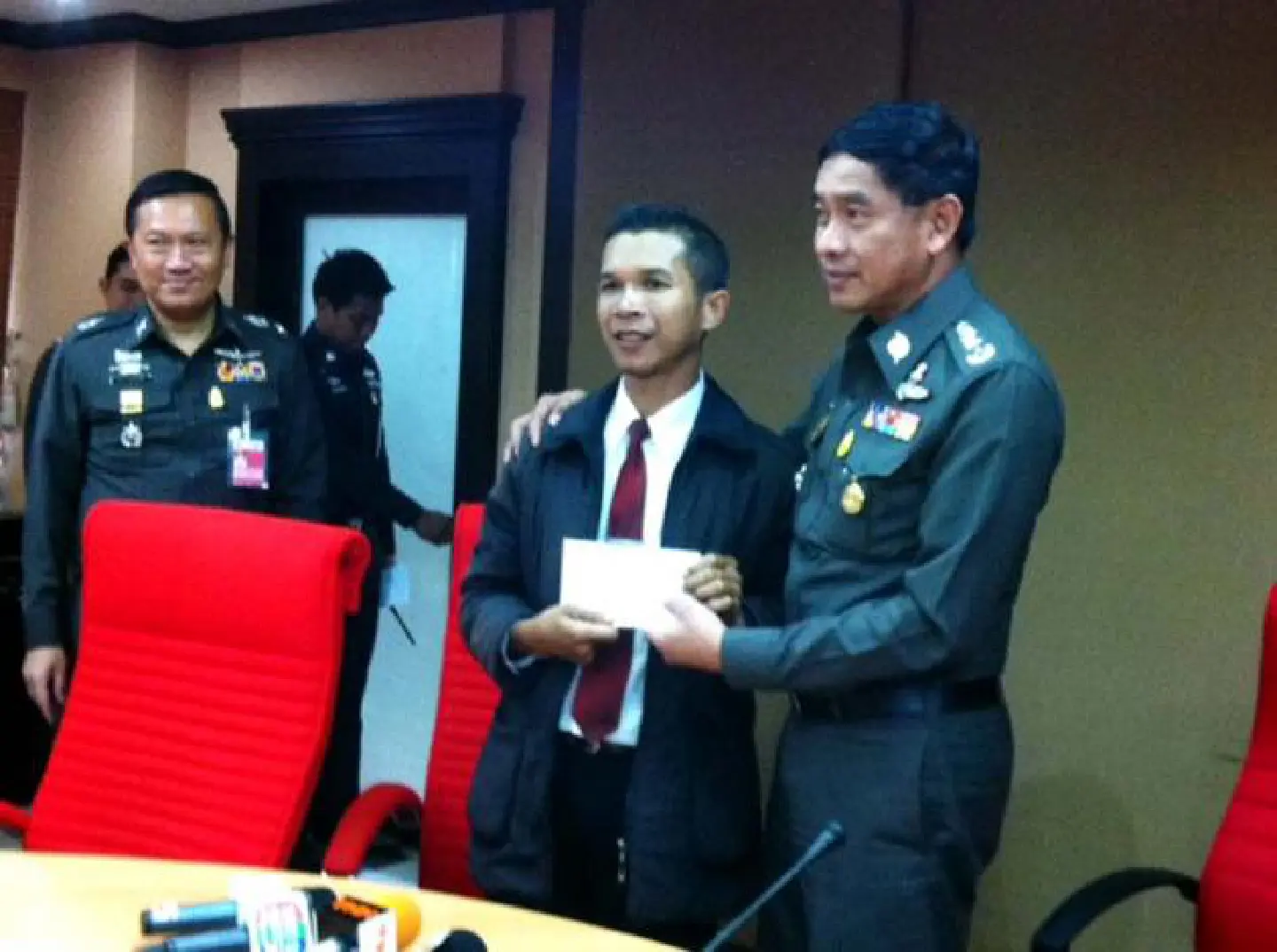 Police explain mistaken identity Police explain mistaken identity