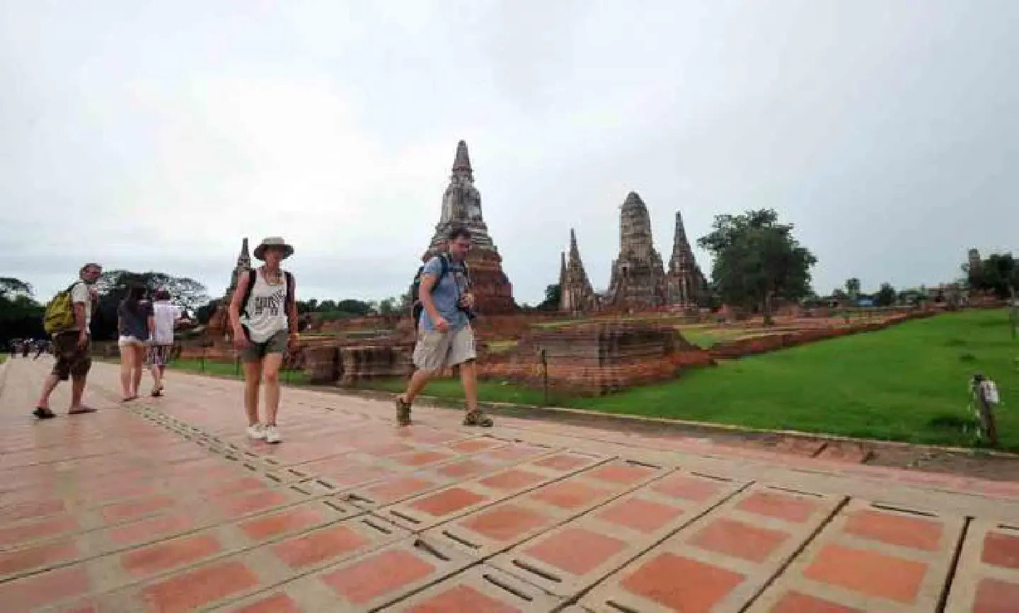 Don Muang flood victims in lawsuit threat Don Muang flood victims in lawsuit threat