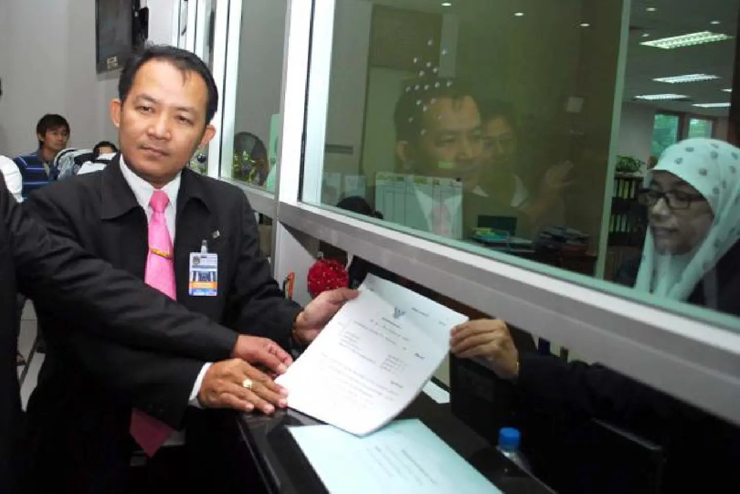 Bid to halt dam project
