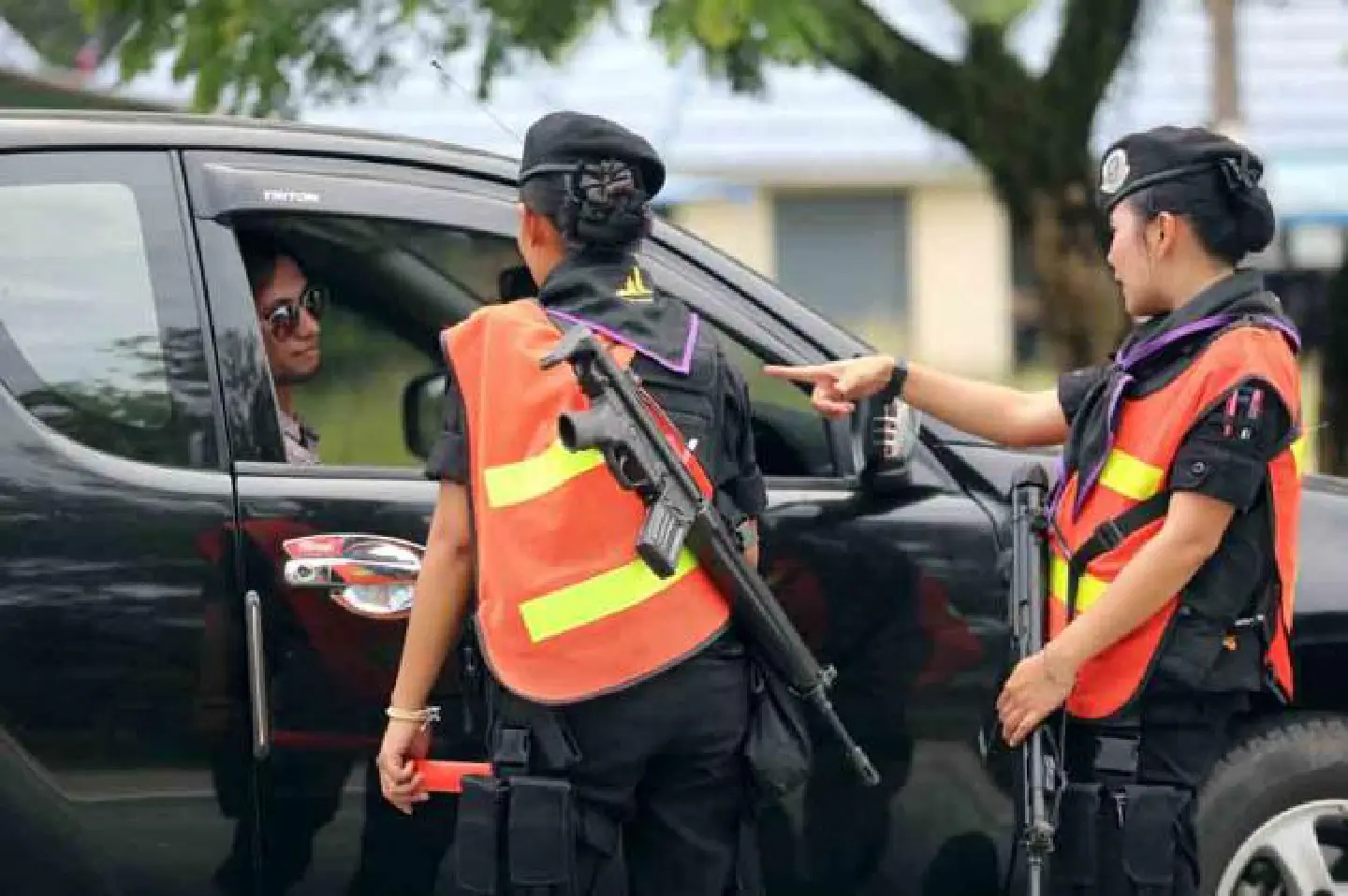 Three arrested in shooting deaths of soldiers in Pattani Three arrested in shooting deaths of soldiers in Pattani