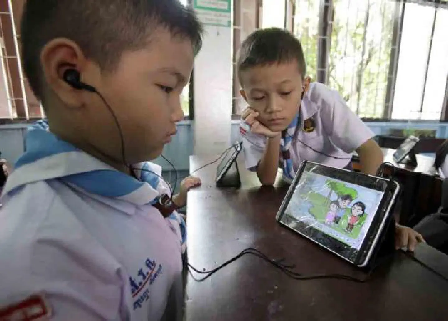 Tablets bring world of learning alive for both students and teachers Tablets bring world of learning alive for both students and teachers