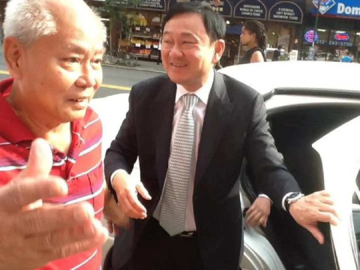 Thaksin kicks off US trip with cheers and jeers Thaksin kicks off US trip with cheers and jeers