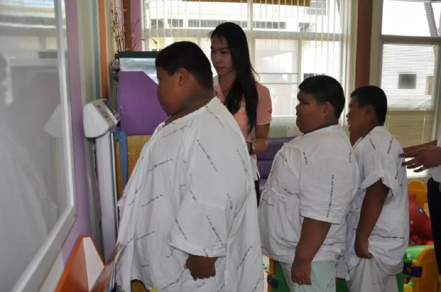 Booze, obesity cause most early deaths among Thais Booze, obesity cause most early deaths among Thais
