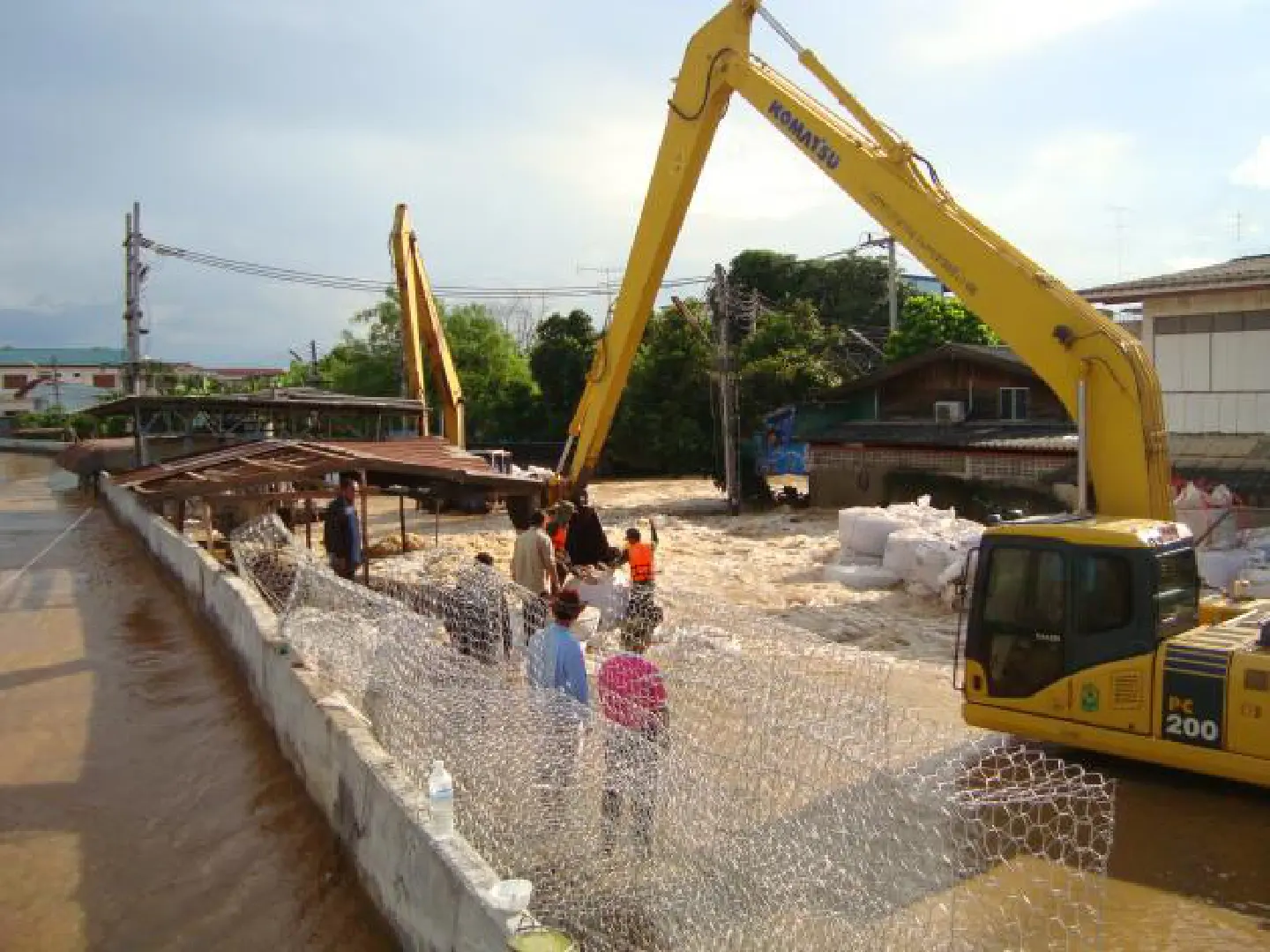 Bangkok warned of flood threat as heavy rain predicted