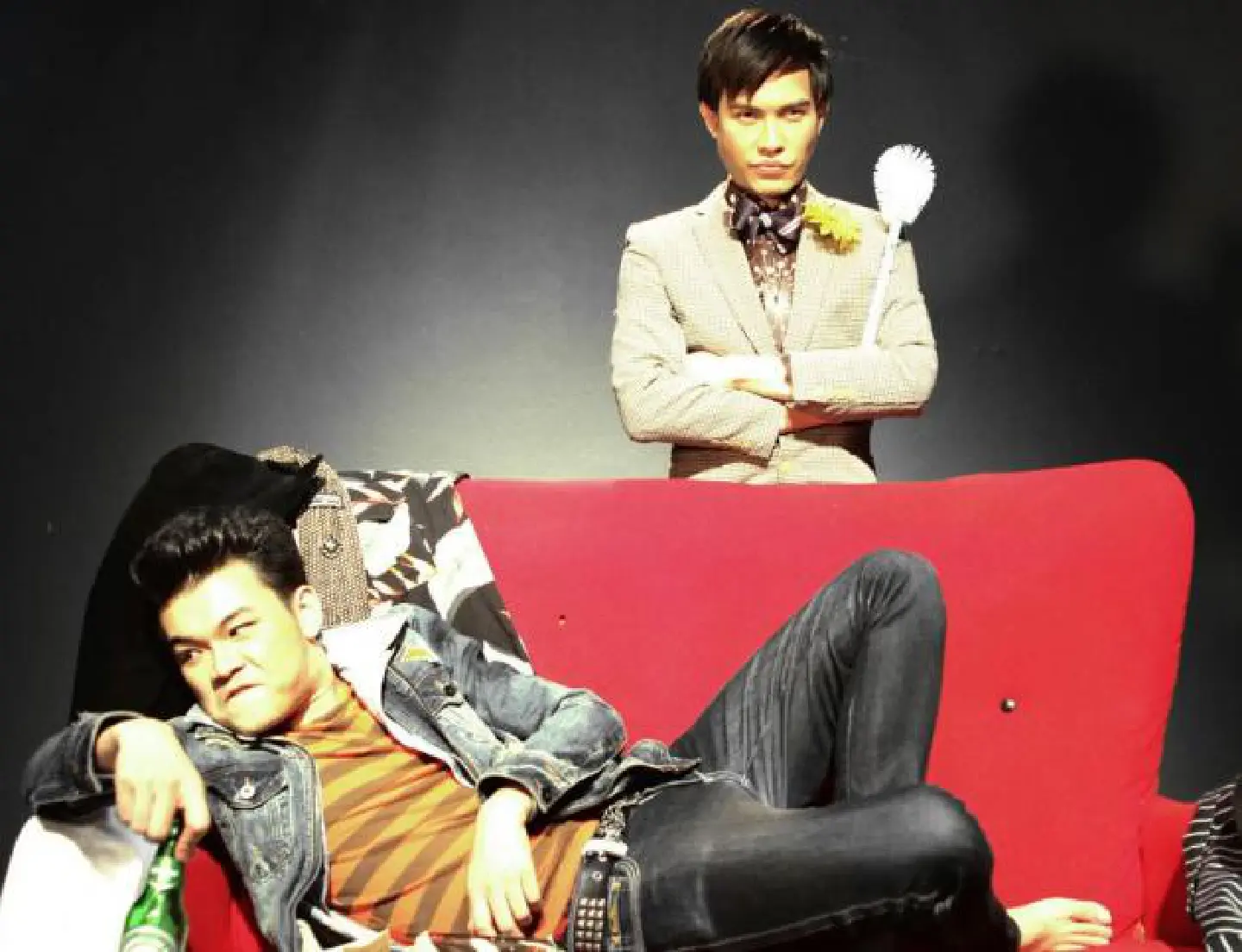 Up close with 'The Odd Couple' Up close with 'The Odd Couple'