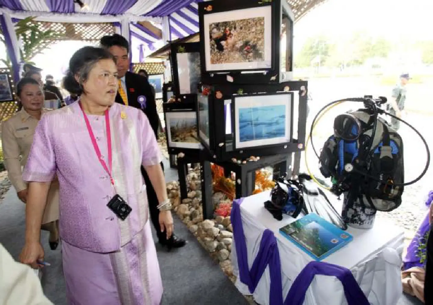 Princess visits south to offer support Princess visits south to offer support