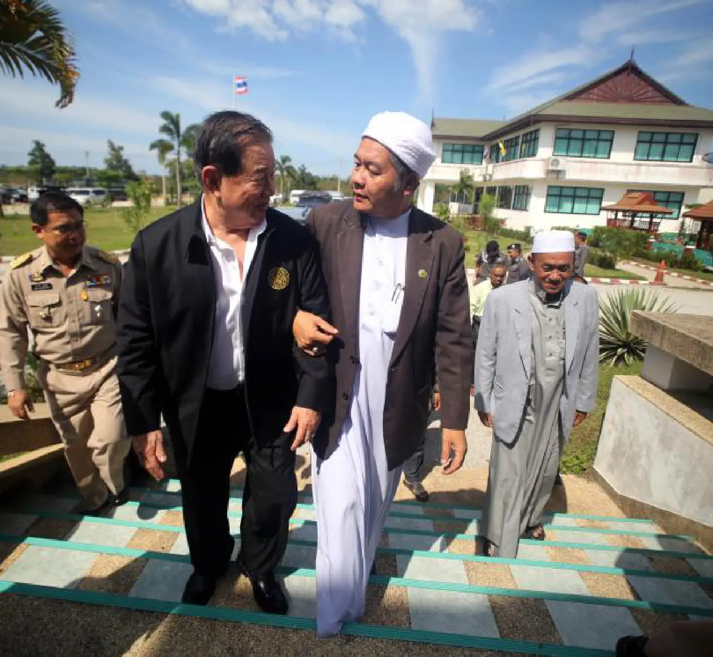 Village headman shot dead in Pattani attack Village headman shot dead in Pattani attack