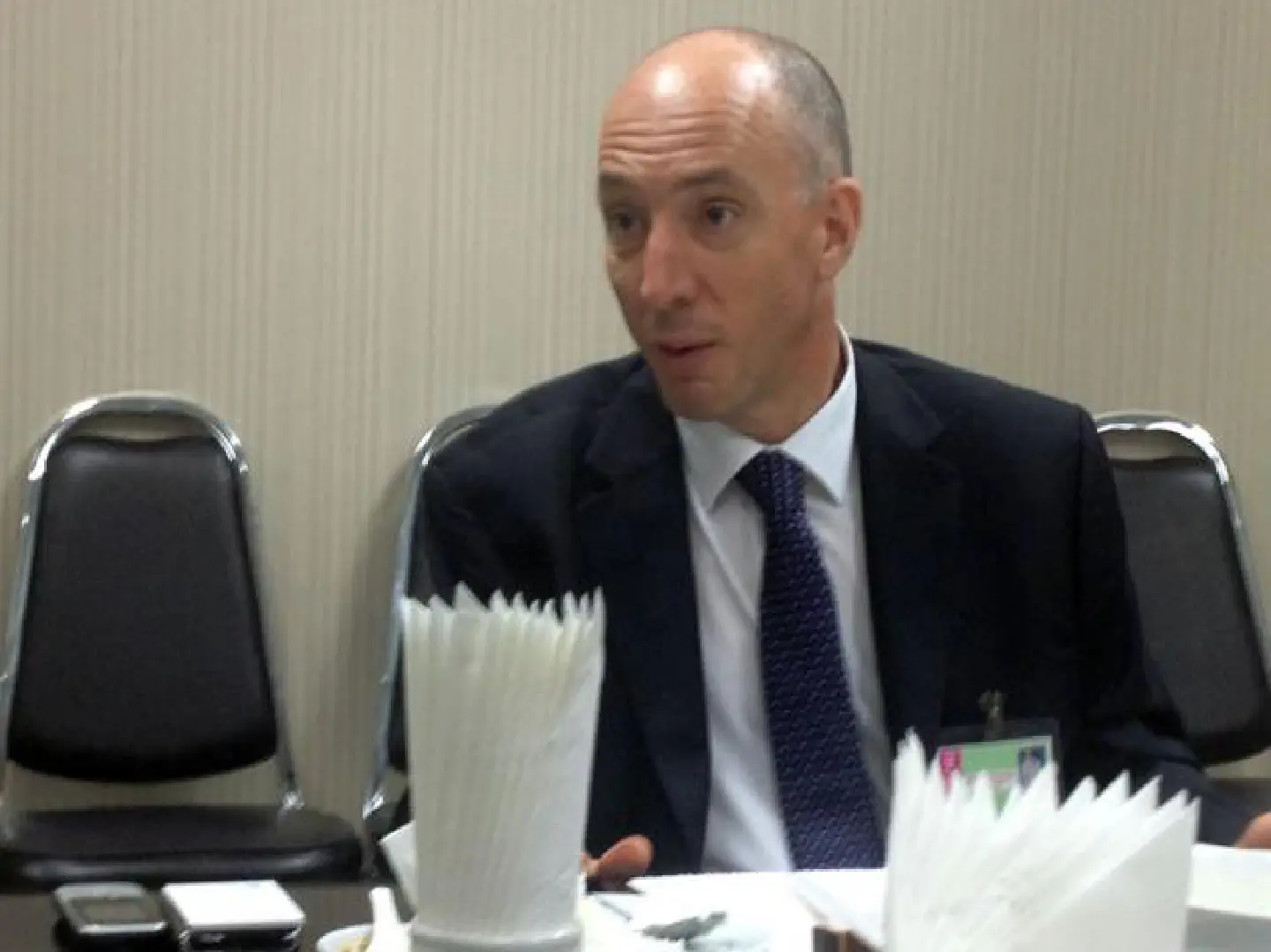 UK envoy tackles the local lingo