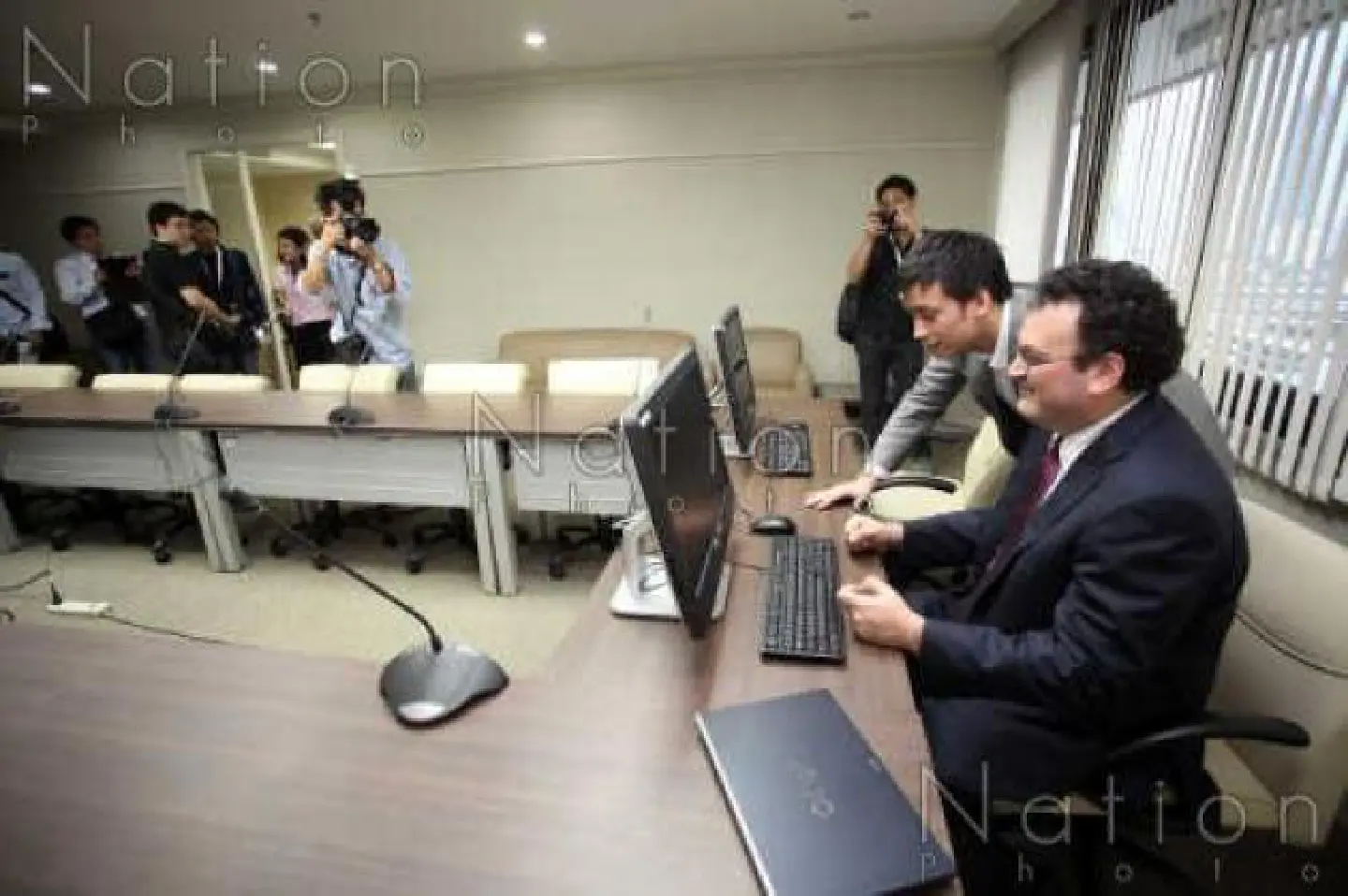 3G auction set to go ahead today 3G auction set to go ahead today